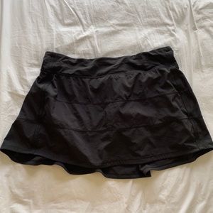 Lululemon black athletic skirt